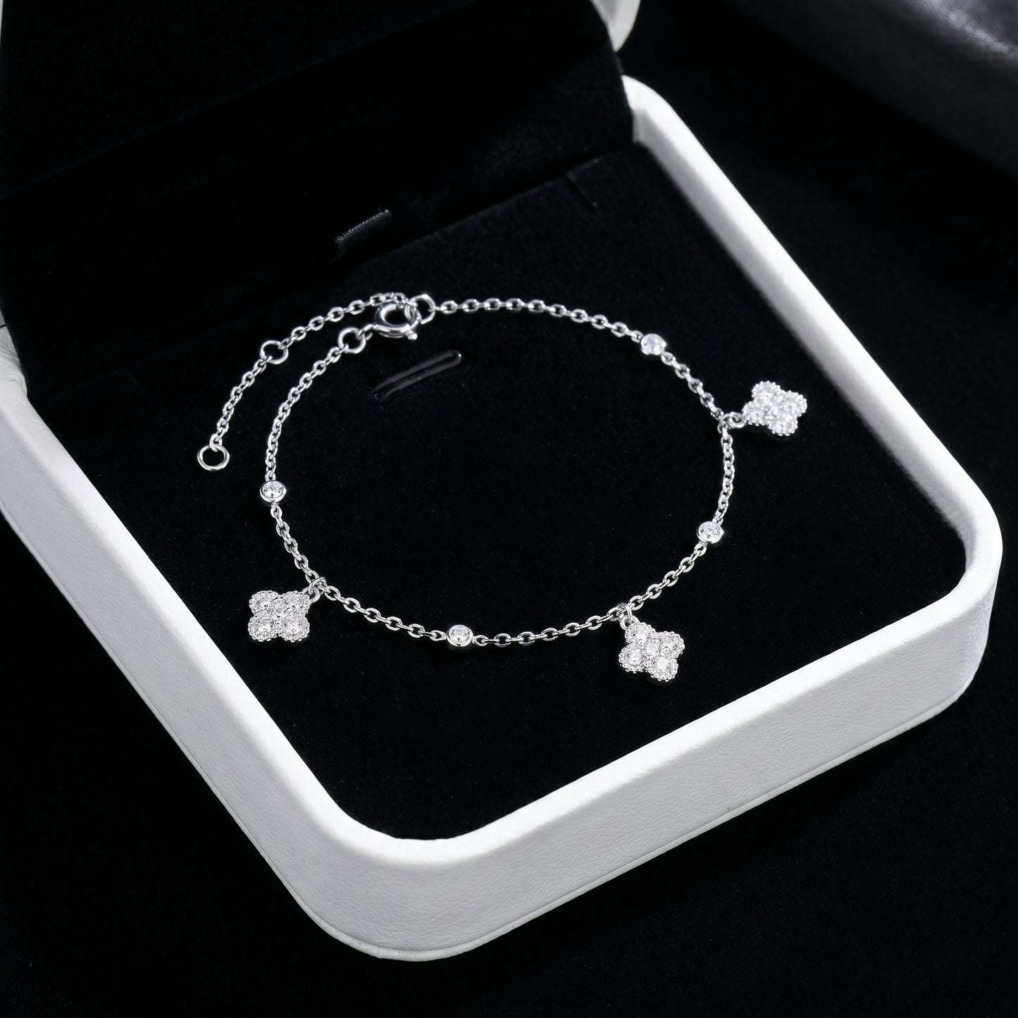Luvia clover moissanite bracelet with gift-ready packaging