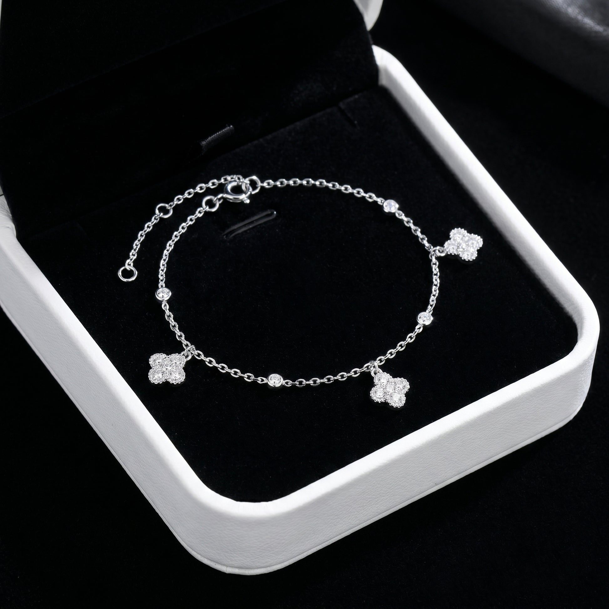 Luvia clover moissanite bracelet with gift-ready packaging