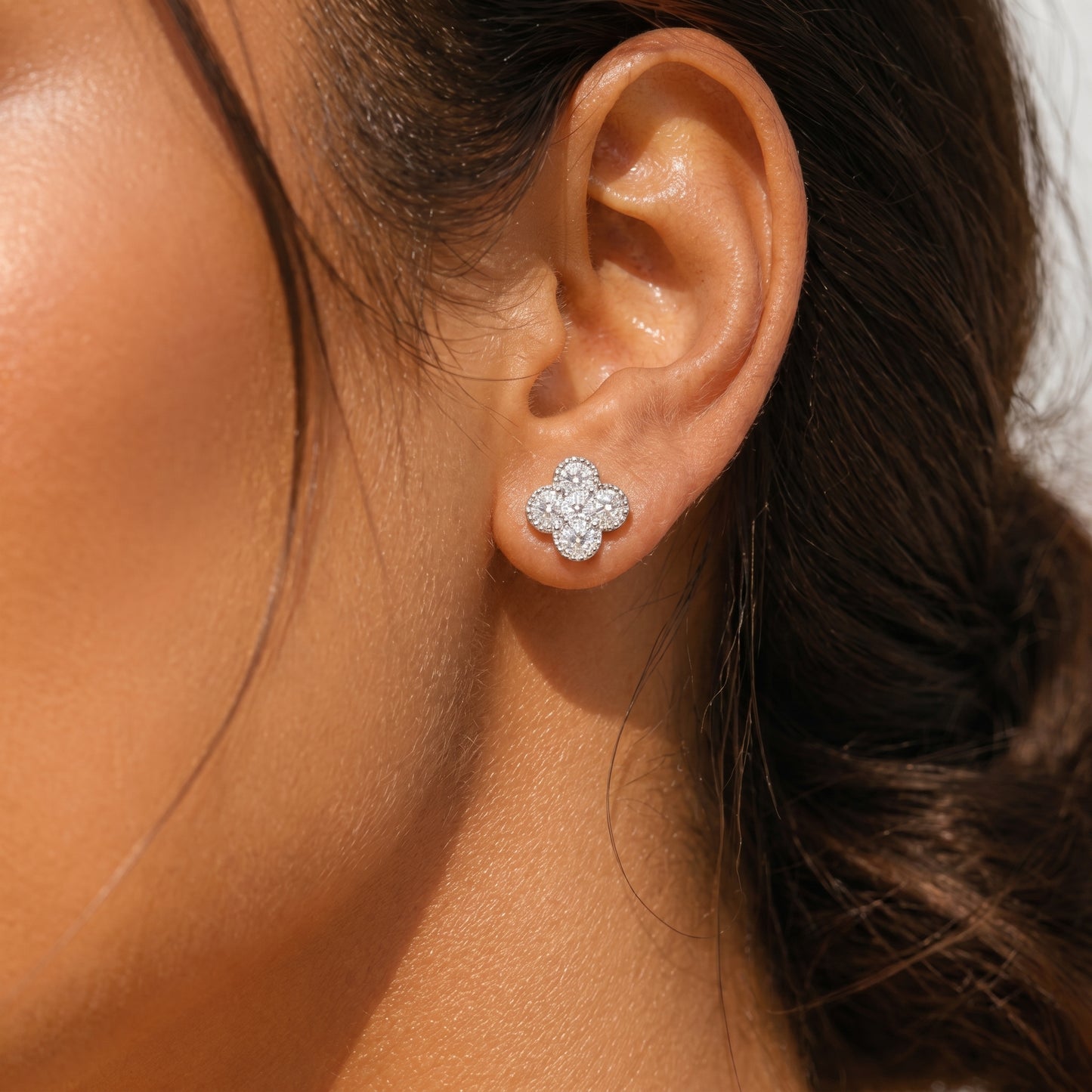 1.0ct (6.5mm) Moissanite clover earrings, luxurious statement size.